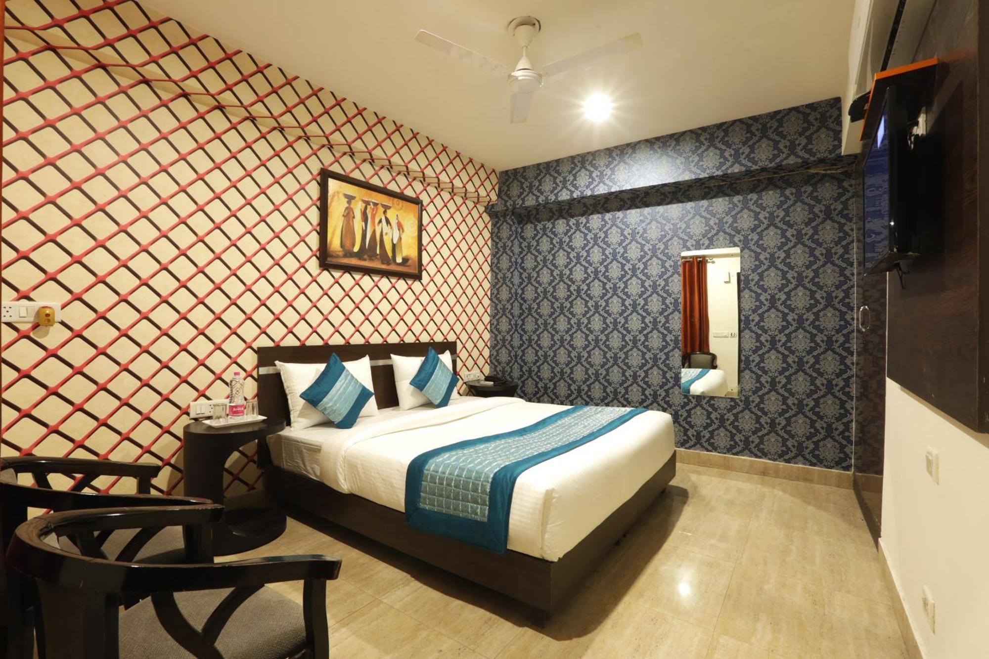 Hotel Sky Wood At Airport Nueva Delhi Exterior foto